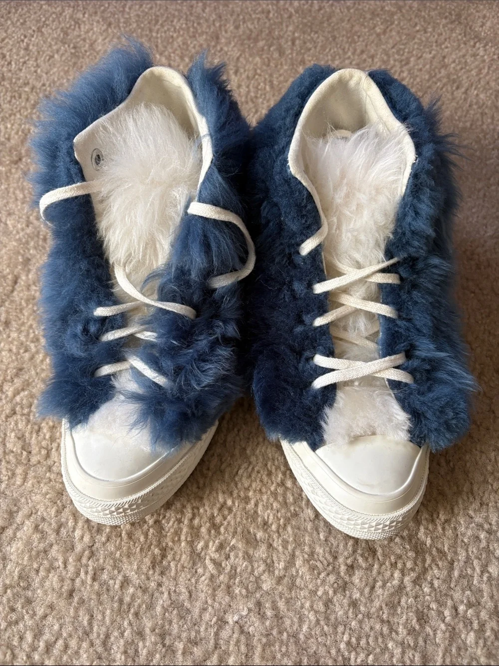 Converse Ambush Fuzzy Blue